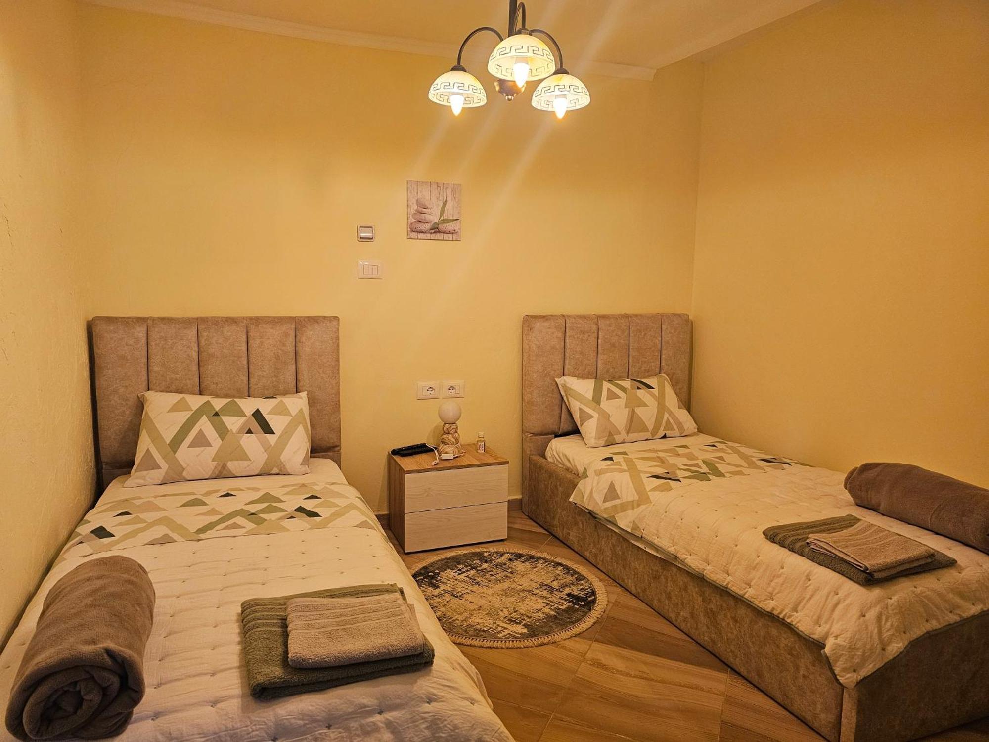 Bob Marley Bnb & Hostel Тирана Экстерьер фото